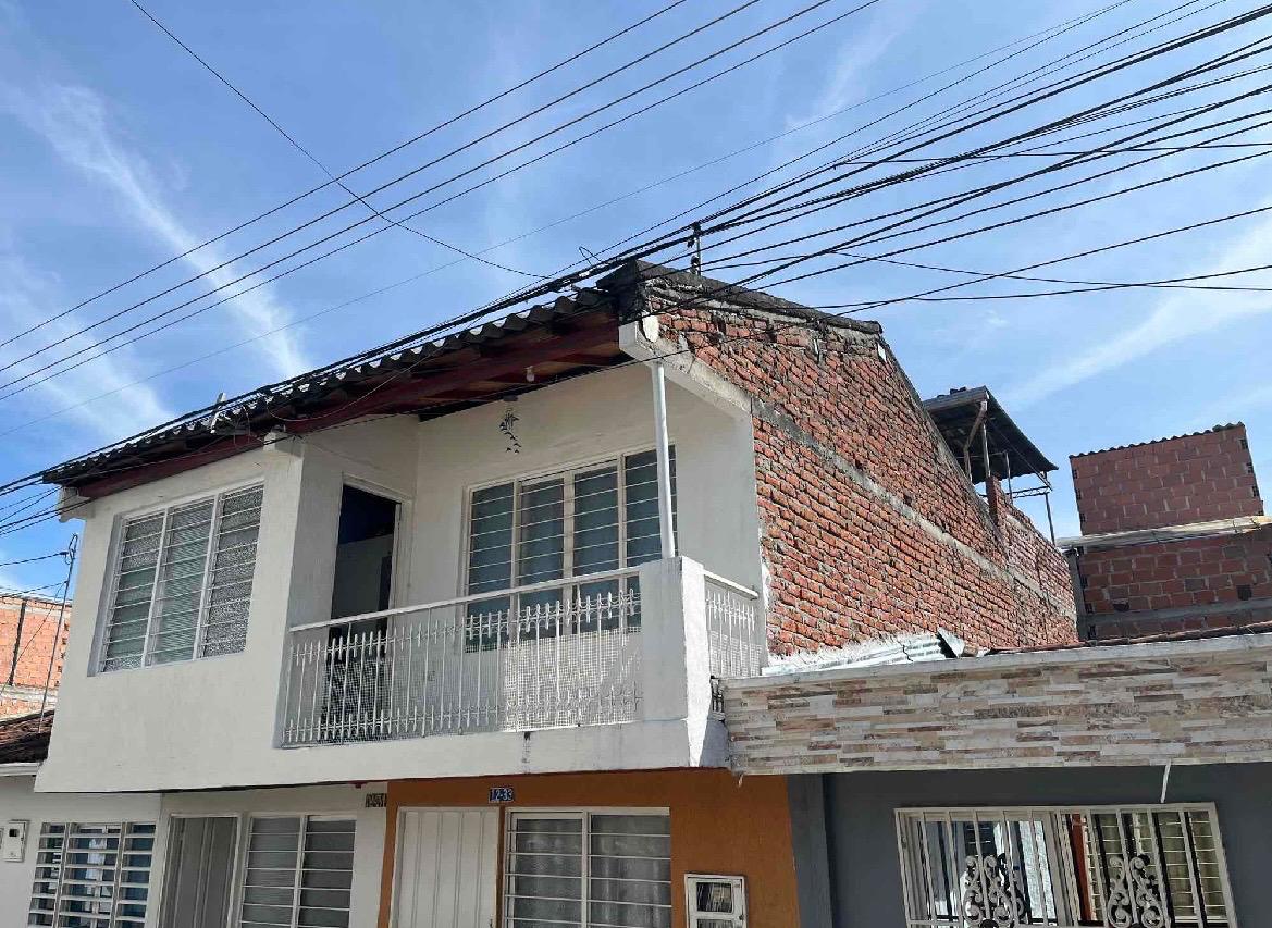 venta de casa en Tuluá valle barrio la esperanza piso 2 con terraza
