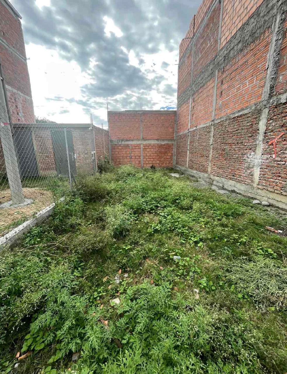 venta de lote urbano en Tuluá valle barrio agua viva