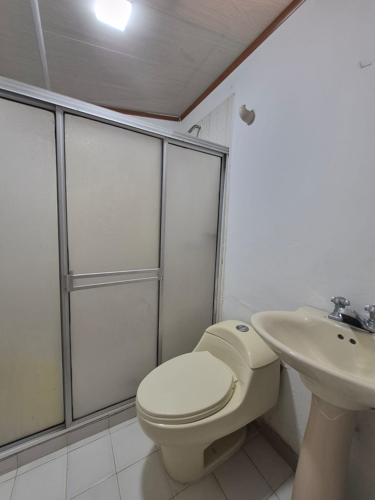 Alquiler de casa en el barrio Bosques de Maracaibo - Imagen 7