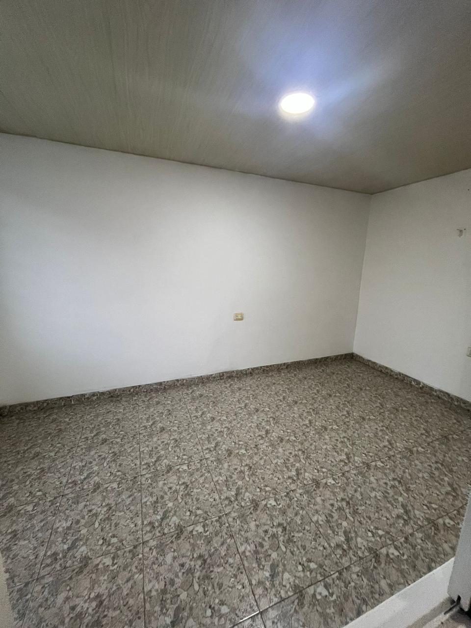 CASA ESQUINERA CON LOCALES COMERCIALES EN VENTA – BARRIO LAS AMÉRICAS, TULUÁ - Imagen 2
