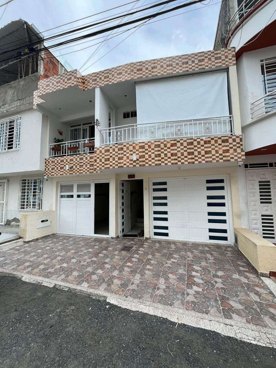 Venta de Casa Bifamiliar en Tuluá, Valle del Cauca, Barrio San Benito - Imagen 11
