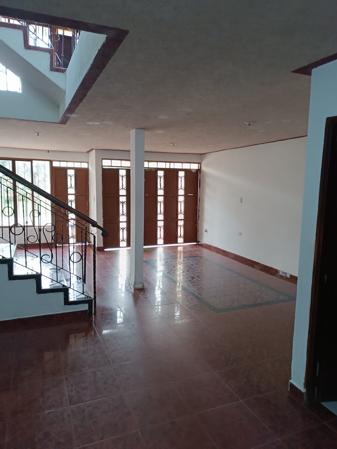 Casa en venta en Avenida Principal Aguaclara – Tuluá ✨🏡