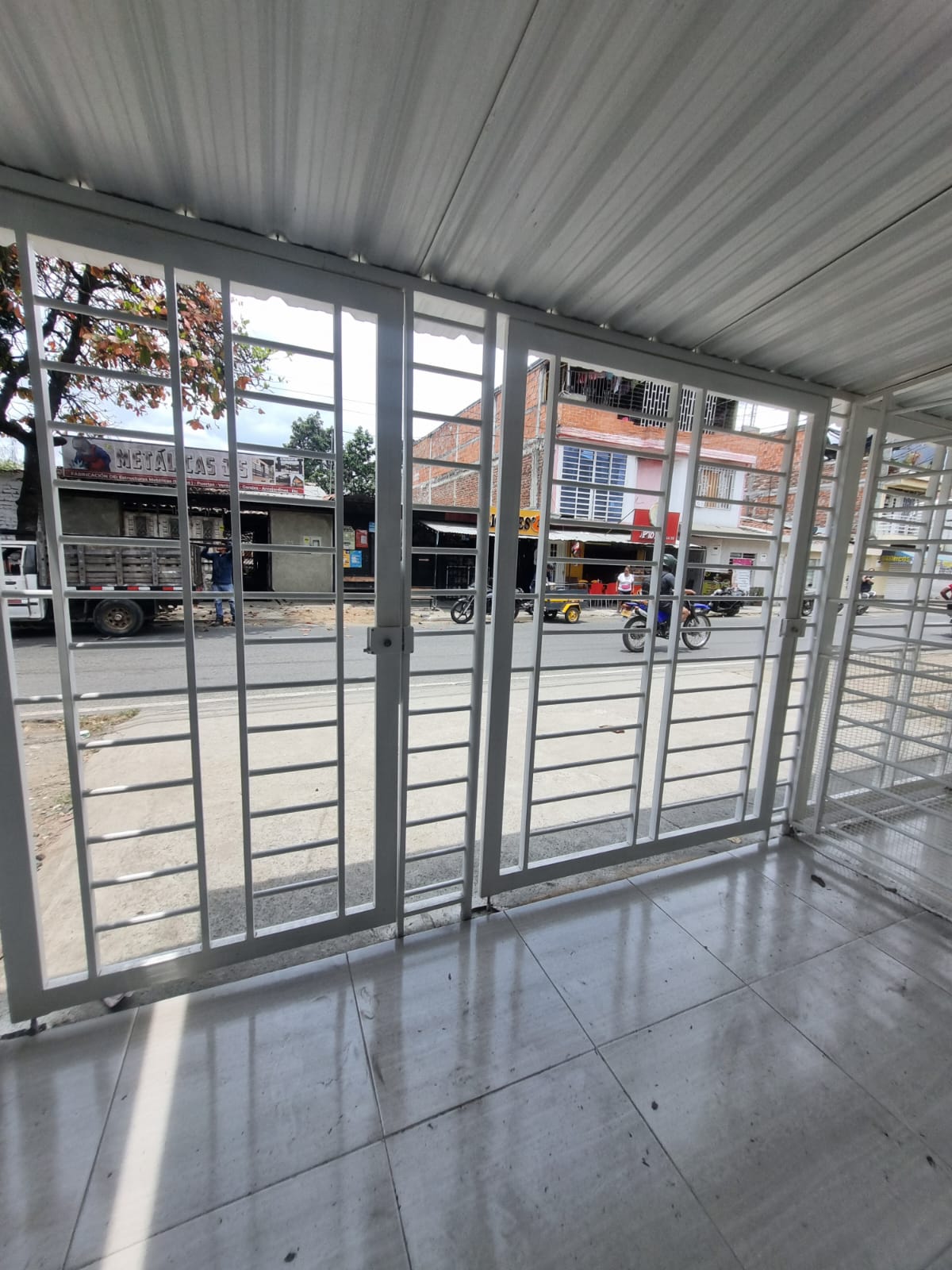 ¡Casa en alquiler en el barrio Peñaranda – Piso 2, Tuluá!** ✨🏡 - Imagen 2