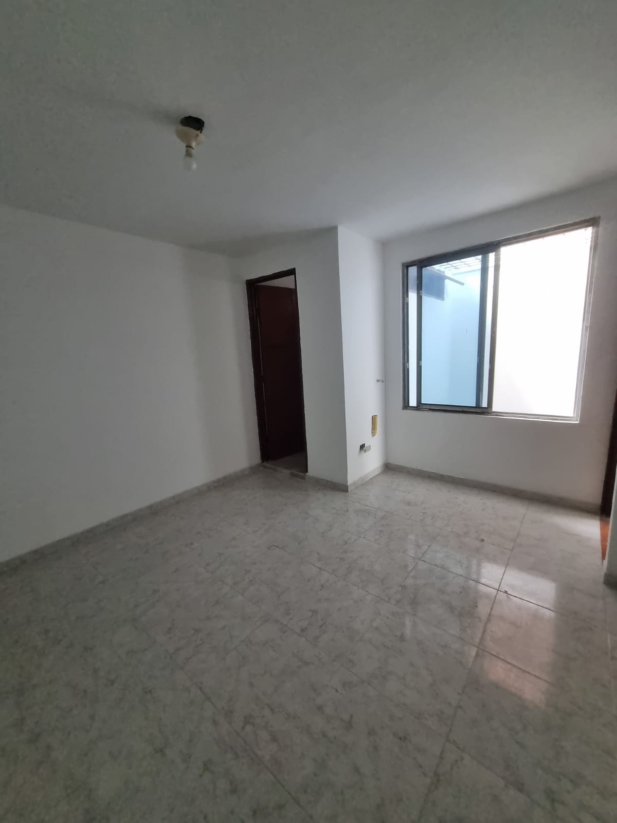¡Casa en alquiler en el barrio Peñaranda – Piso 2, Tuluá!** ✨🏡 - Imagen 11