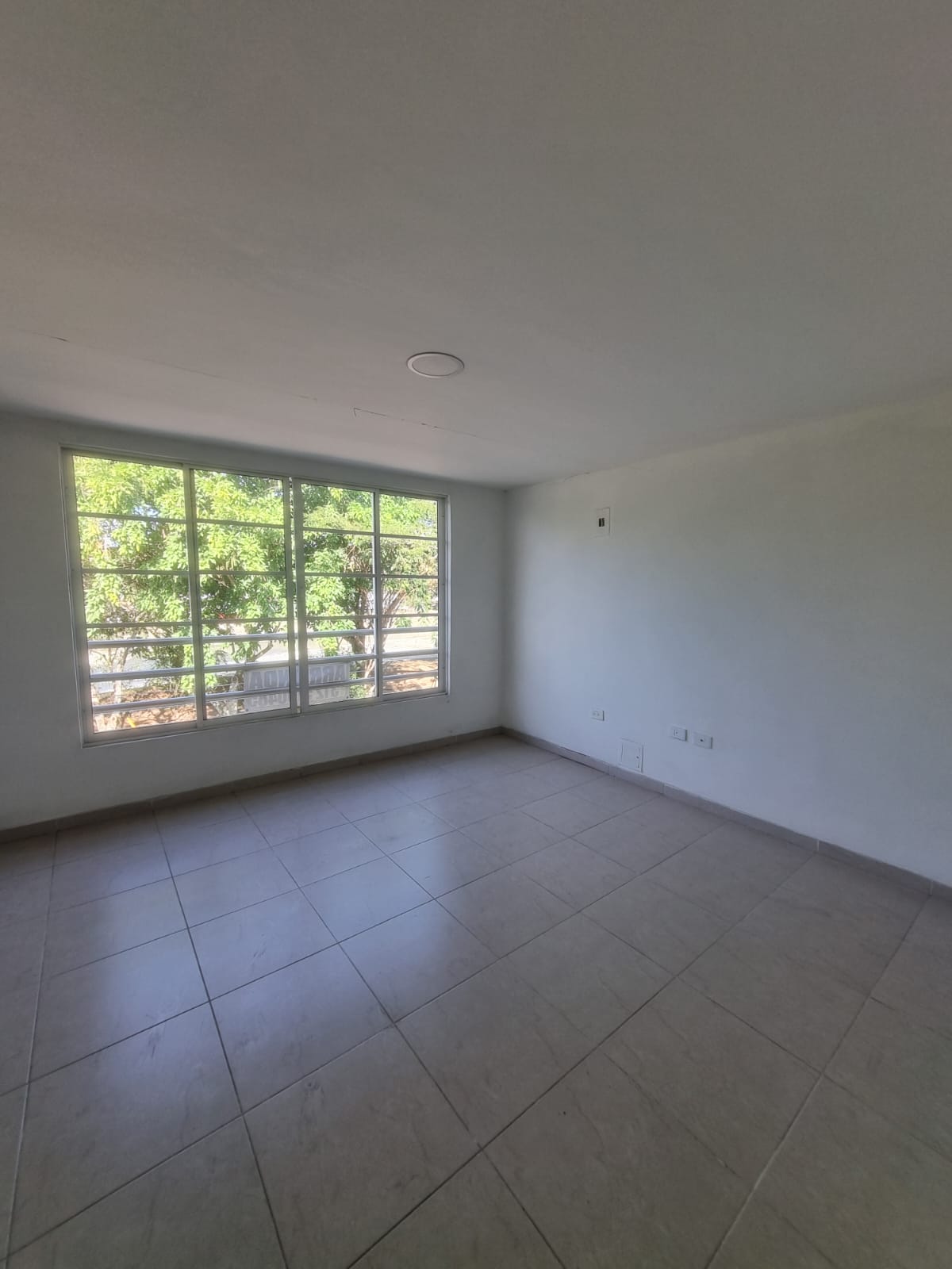 Alquiler apartamento barrio 7 de Agosto piso 3 - Imagen 5