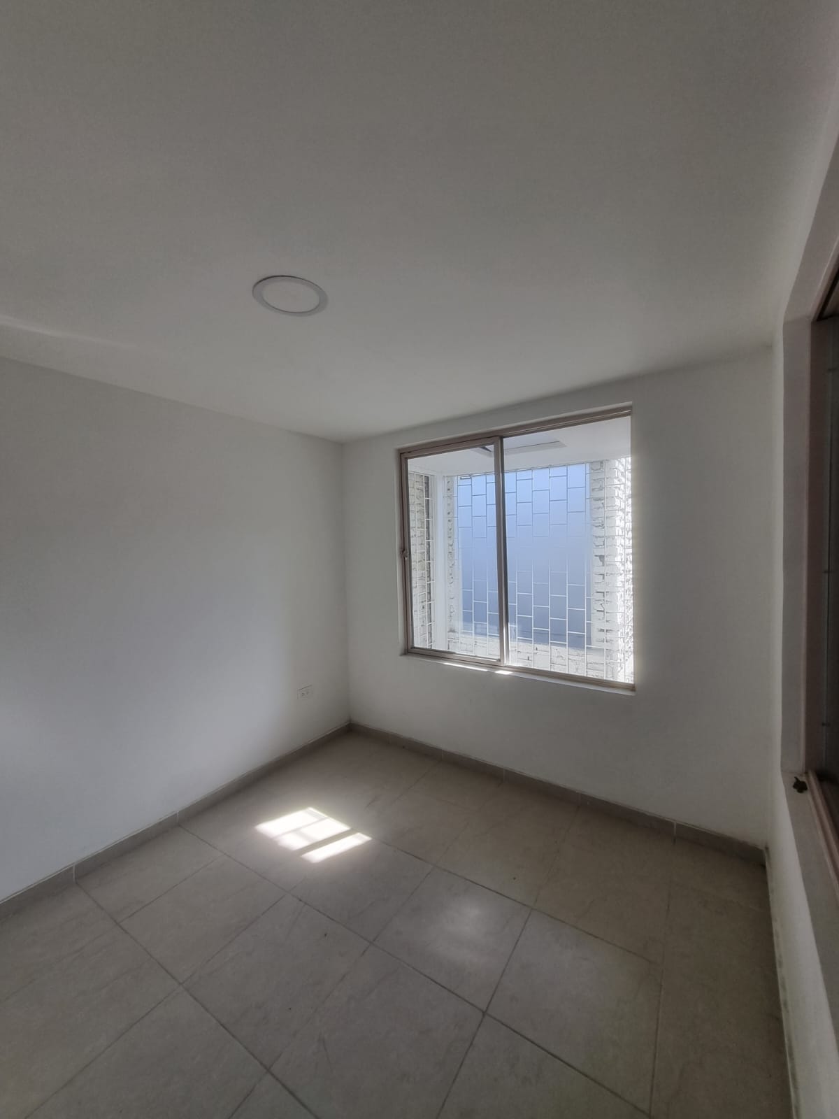 Alquiler apartamento barrio 7 de Agosto piso 3 - Imagen 6