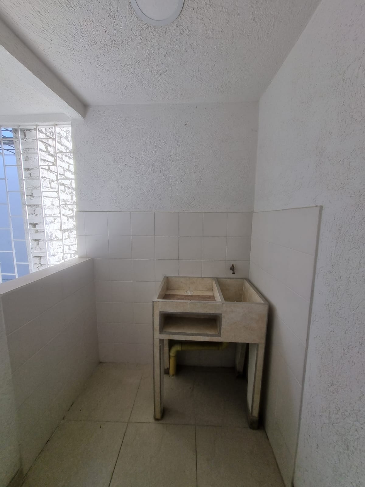 Alquiler apartamento barrio 7 de Agosto piso 3 - Imagen 7