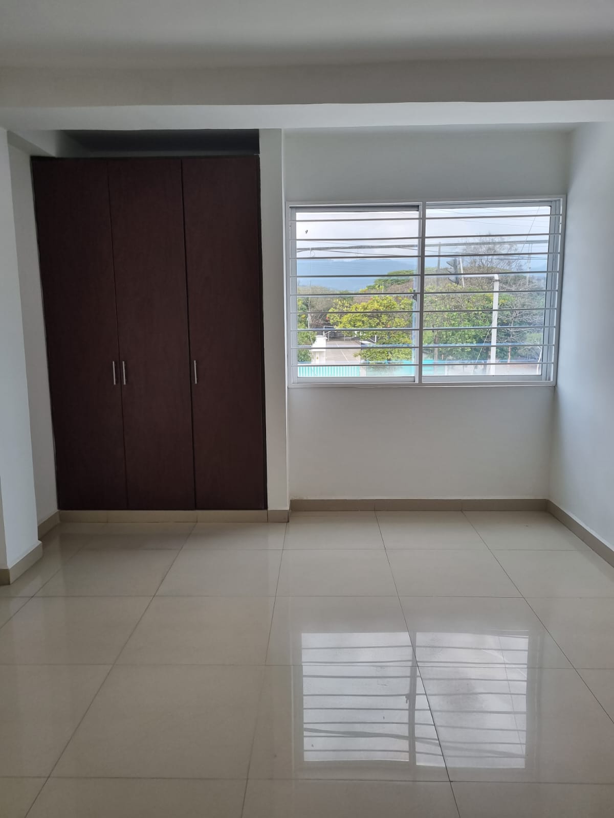 🏢✨ **APARTAESTUDIO U OFICINA EN ALQUILER – FRENTE A LA CLÍNICA MARÍA ÁNGEL** - Imagen 6