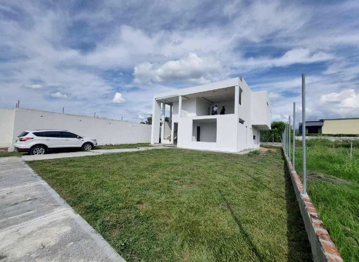venta de casa campestre en Andalucia valle - Imagen 2