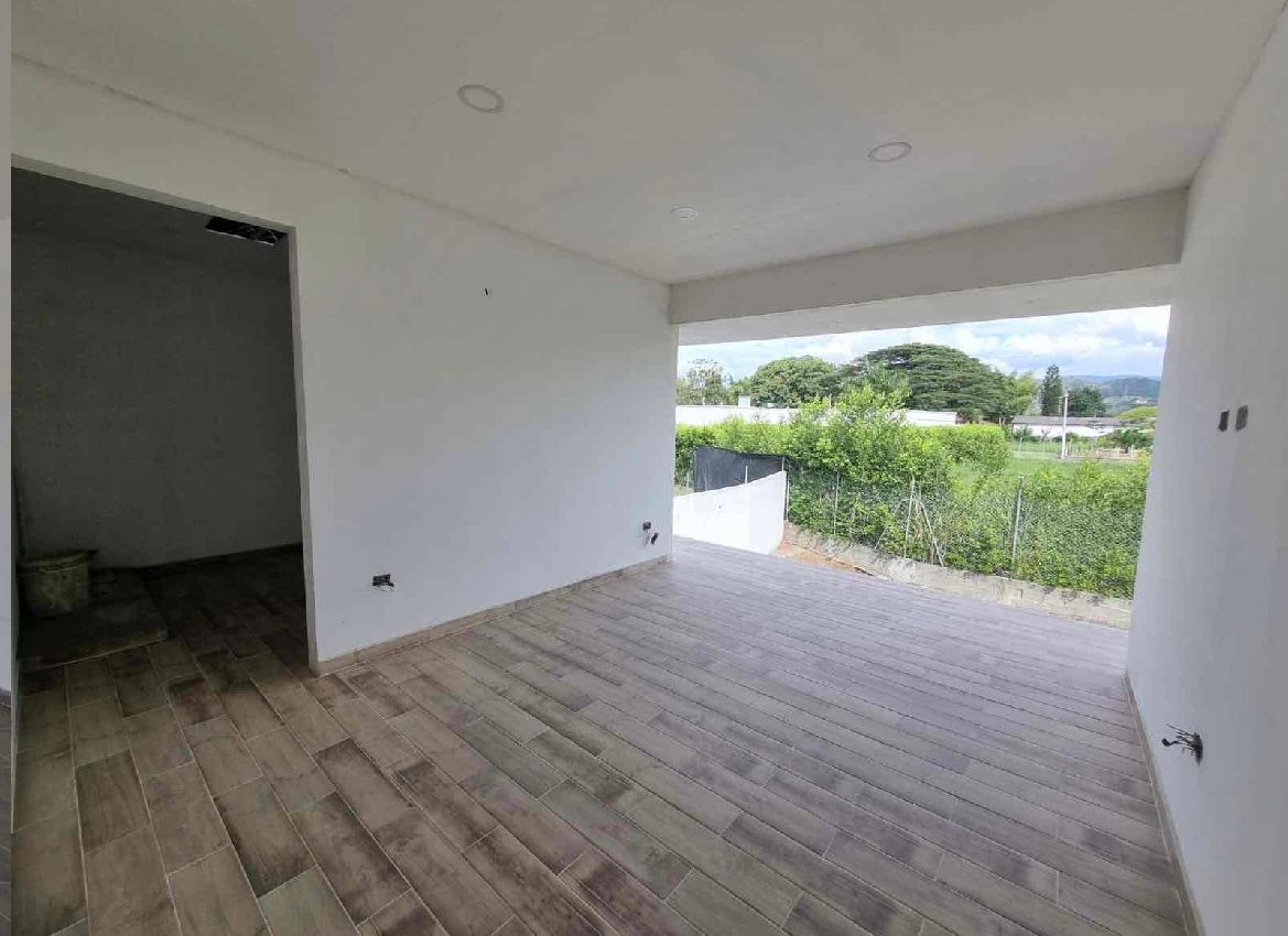 venta de casa campestre en Andalucia valle - Imagen 4