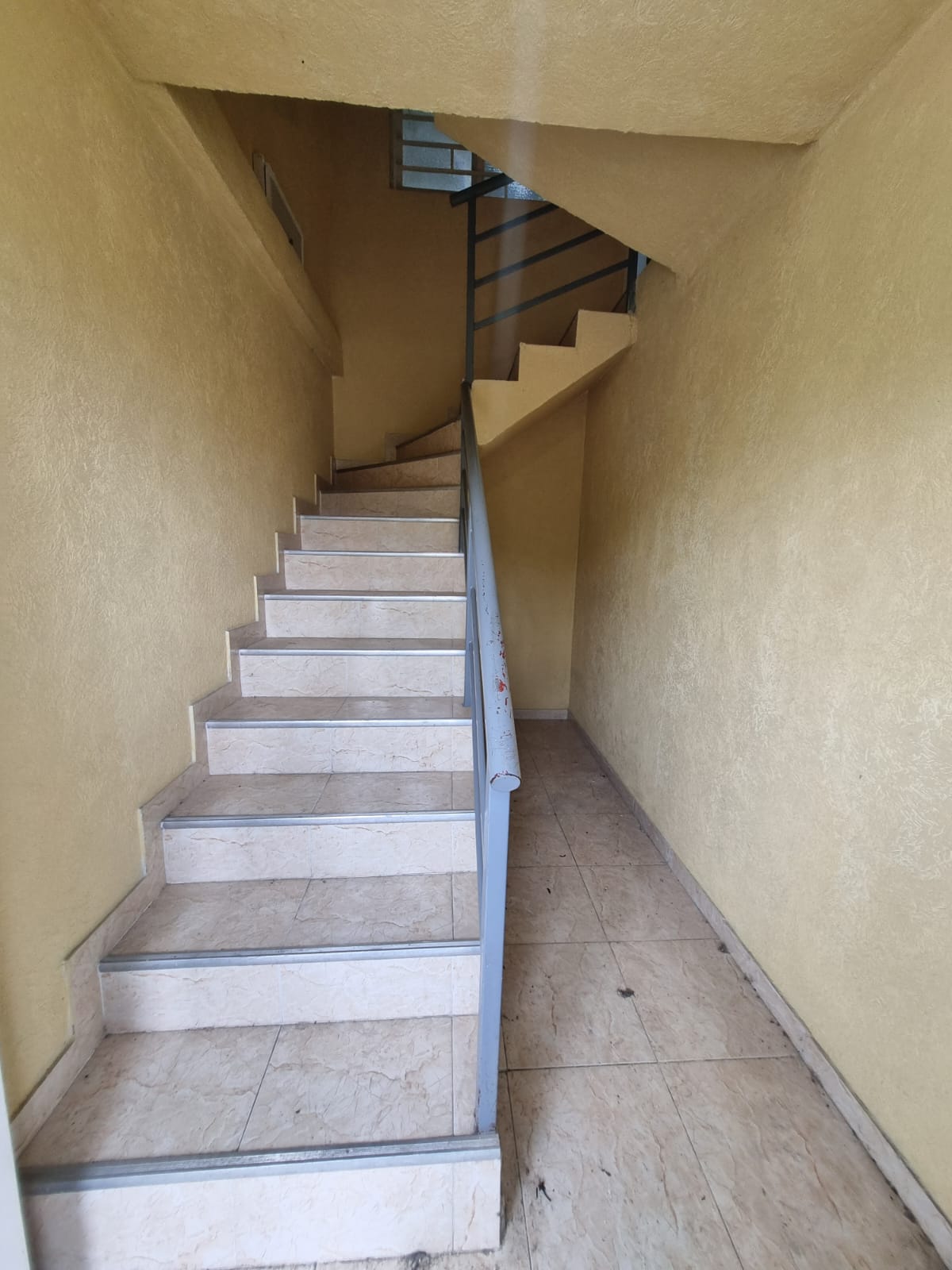Alquiler de casa en Tuluá barrio Lomitas piso 2 - Imagen 2