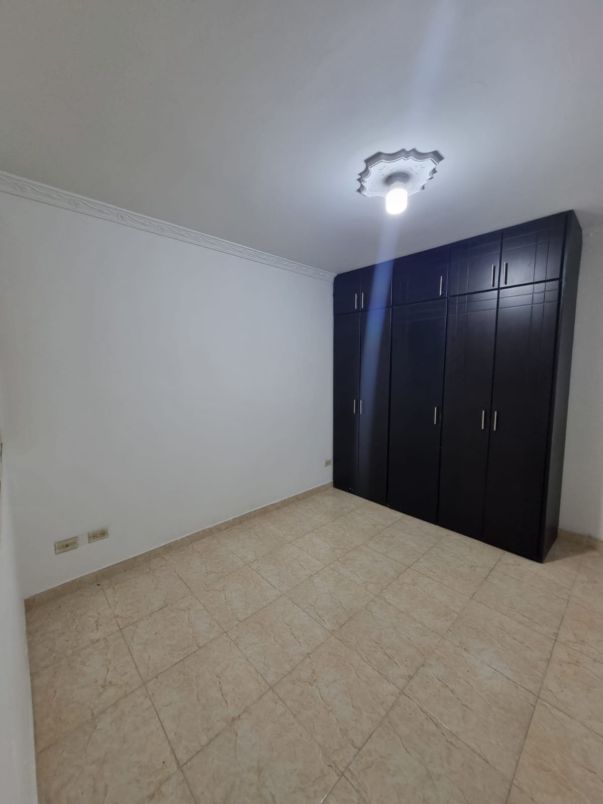 Alquiler de casa en Tuluá barrio Lomitas piso 2 - Imagen 7