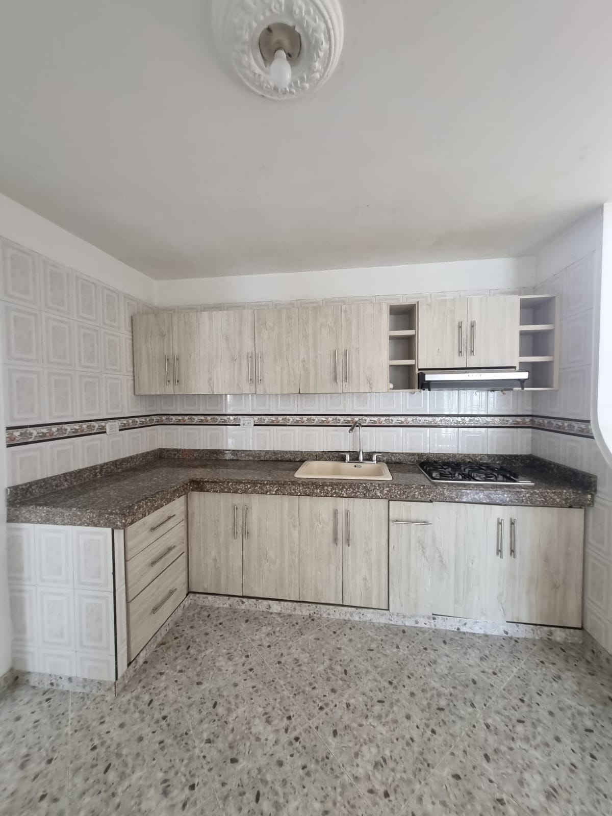 Alquiler de casa en el barrio Sajonia - Imagen 4