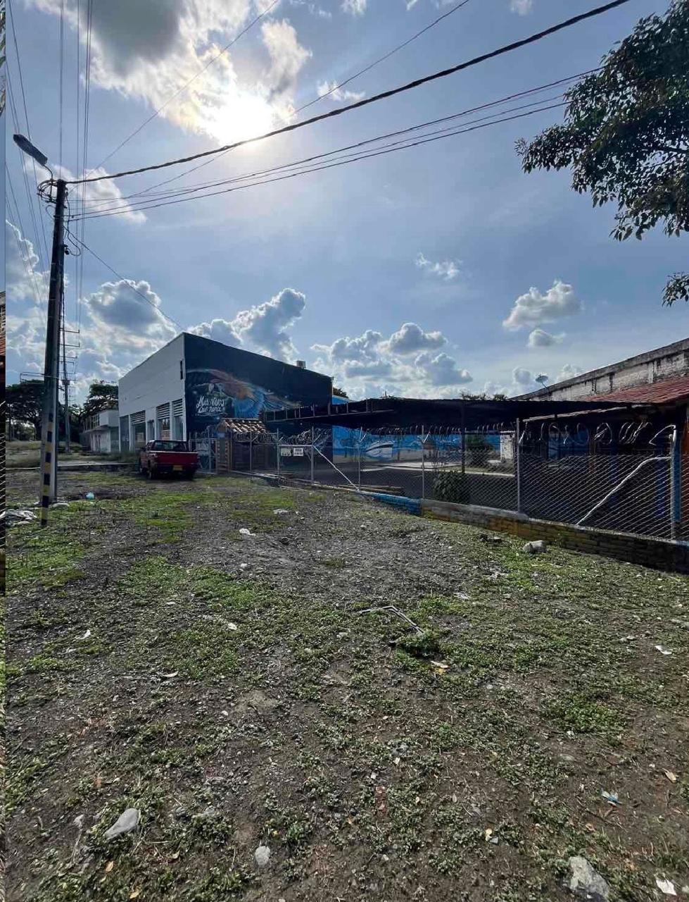 Venta de local o bodega comercial sobre la 40 de Tuluá valle - Imagen 12