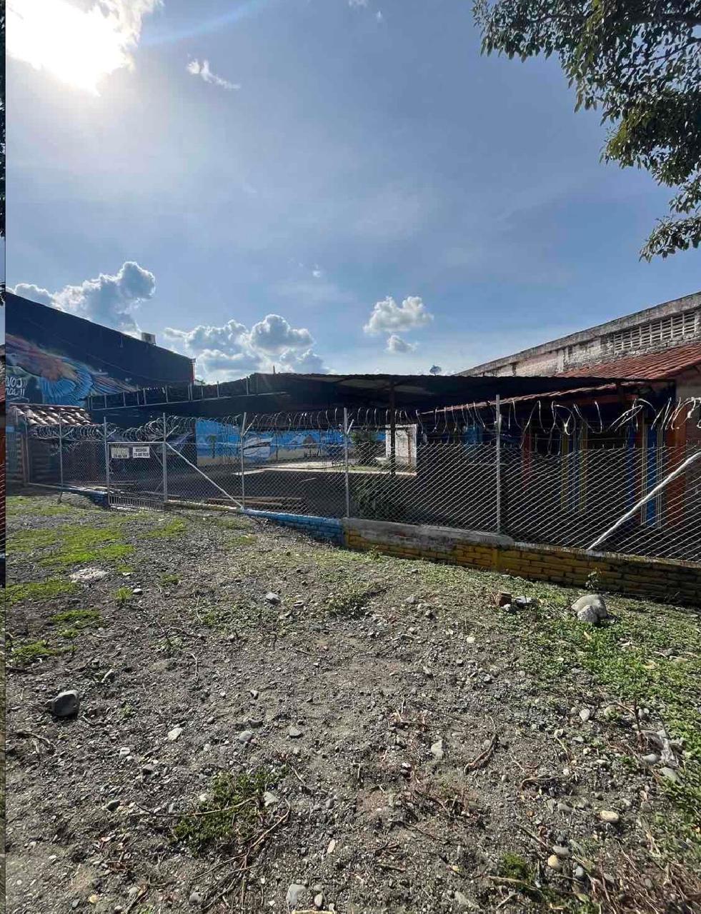 Venta de local o bodega comercial sobre la 40 de Tuluá valle - Imagen 13