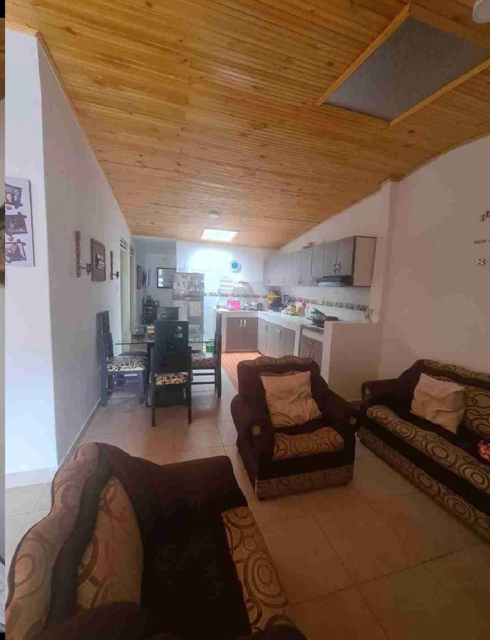 venta de casa en Tuluá barrio 7 de agosto 2 CASAS INDEPENDIENTES - Imagen 7