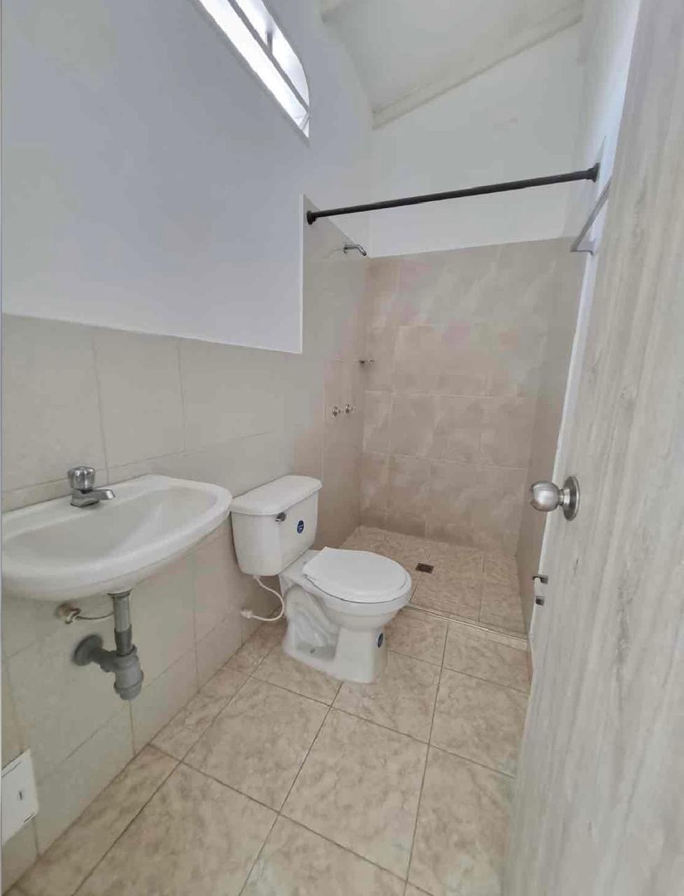 Venta de casa multifamiliar en Tuluá valle barrio Maracaibo esquinera - Imagen 15