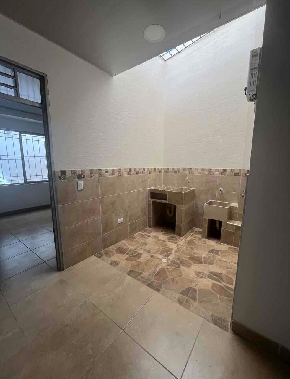 venta en Tuluá valle de dos apartamentos de tres habitaciones y bodega barrio centro - Imagen 15