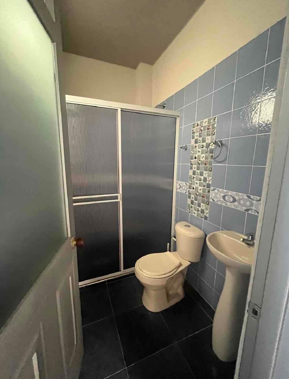 venta en Tuluá valle de dos apartamentos de tres habitaciones y bodega barrio centro - Imagen 16