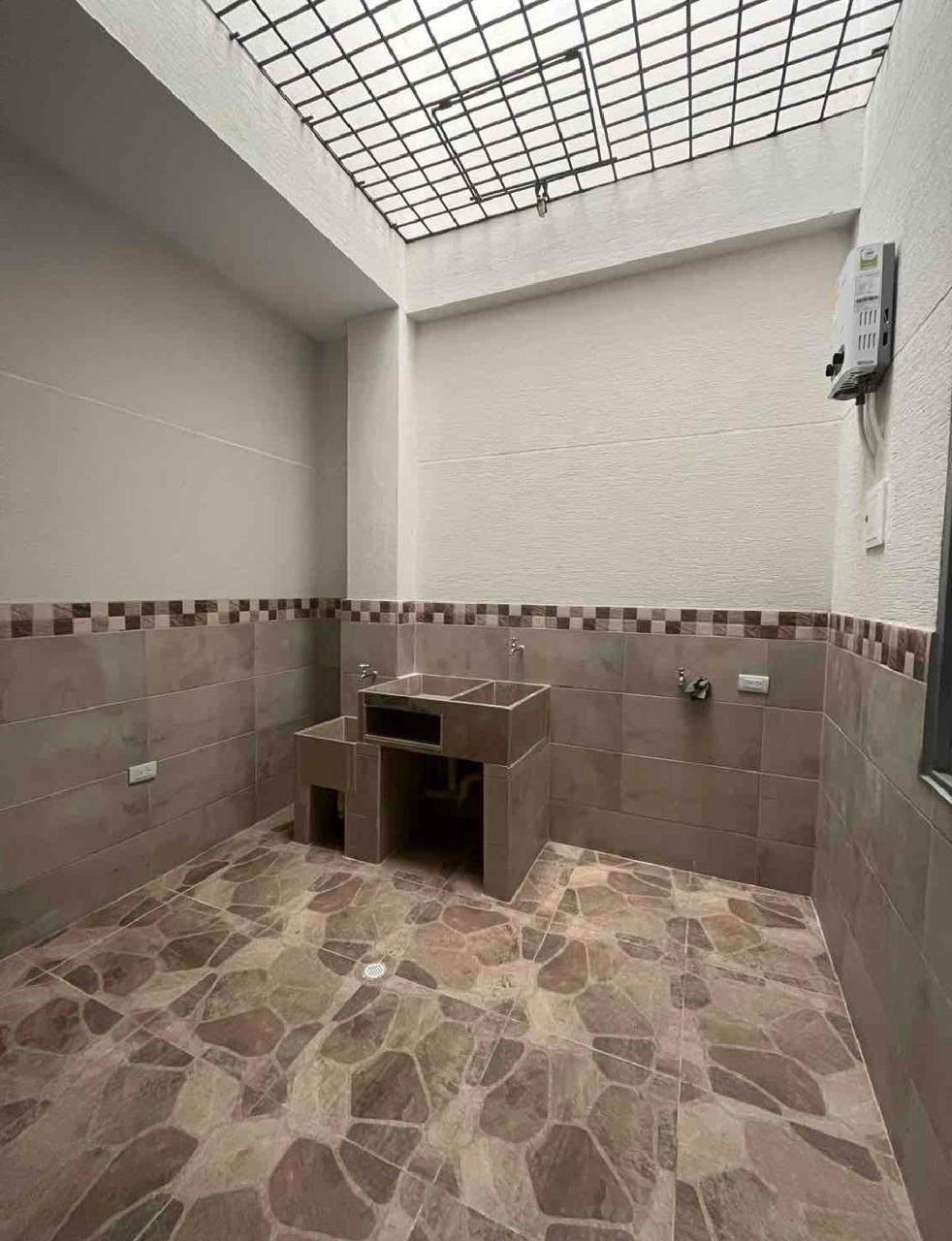 venta en Tuluá valle de dos apartamentos de tres habitaciones y bodega barrio centro - Imagen 8