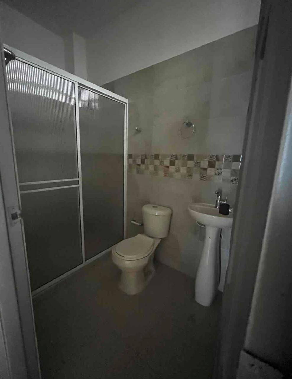 venta en Tuluá valle de dos apartamentos de tres habitaciones y bodega barrio centro - Imagen 9