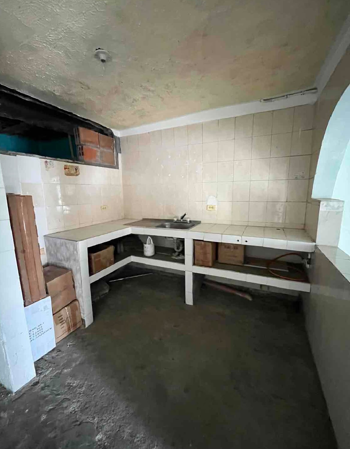 venta de casa Unifamiliar dos pisos más terraza en Tuluá valle barrio bosques de Maracaibo Call vehicular - Imagen 2